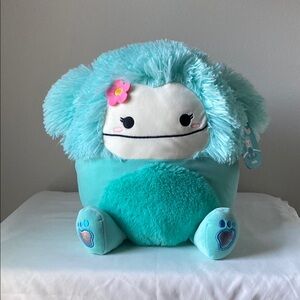 Squishmallows Joelle Big Foot NWT